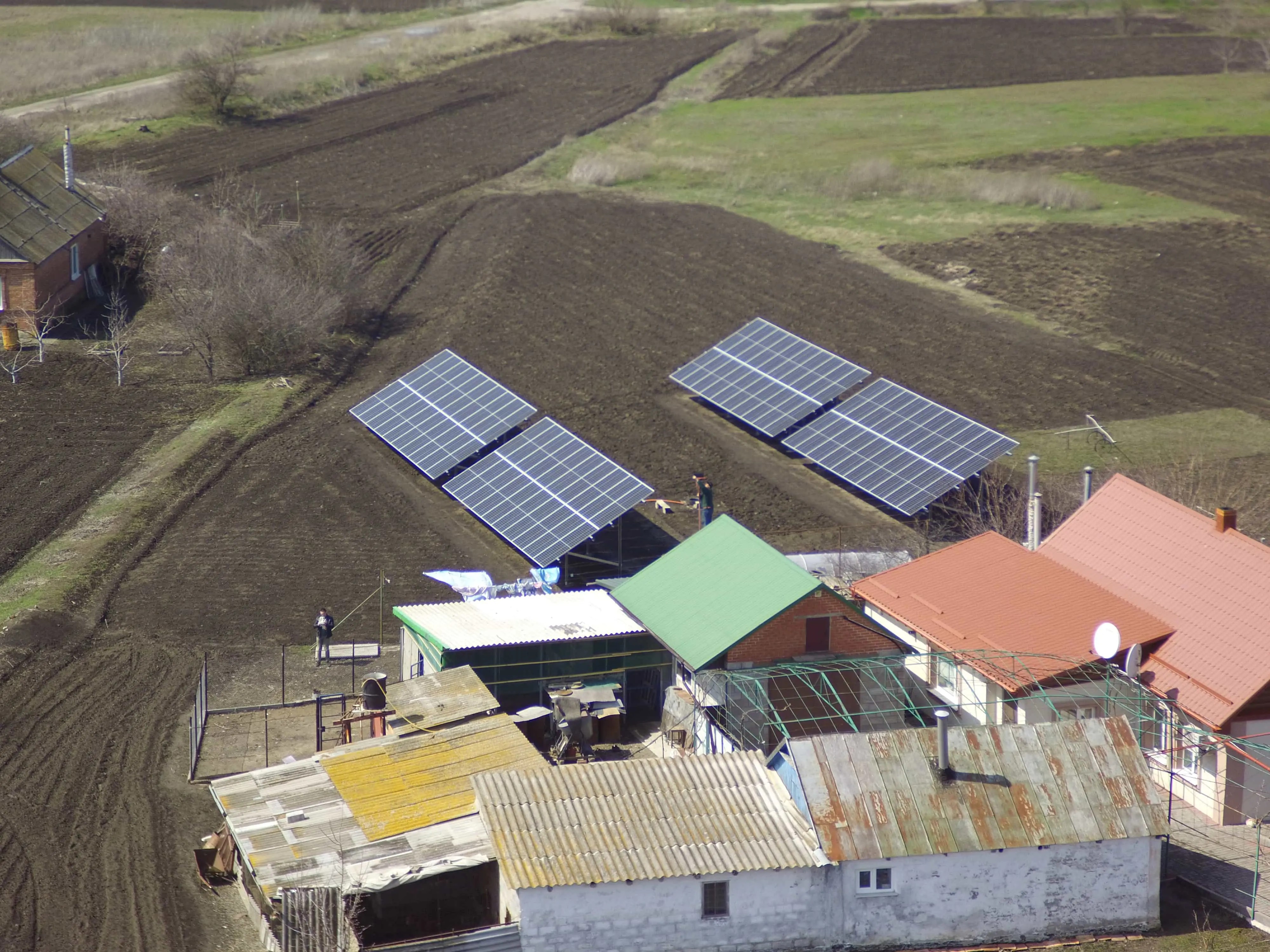 Сетевая солнечная станция в Бердянске на 40 кВт (апрель 2021)