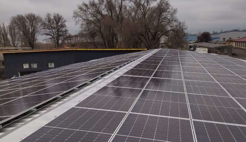 Мережева сонячна електростанція 300 кВт для заміщення денного споживання